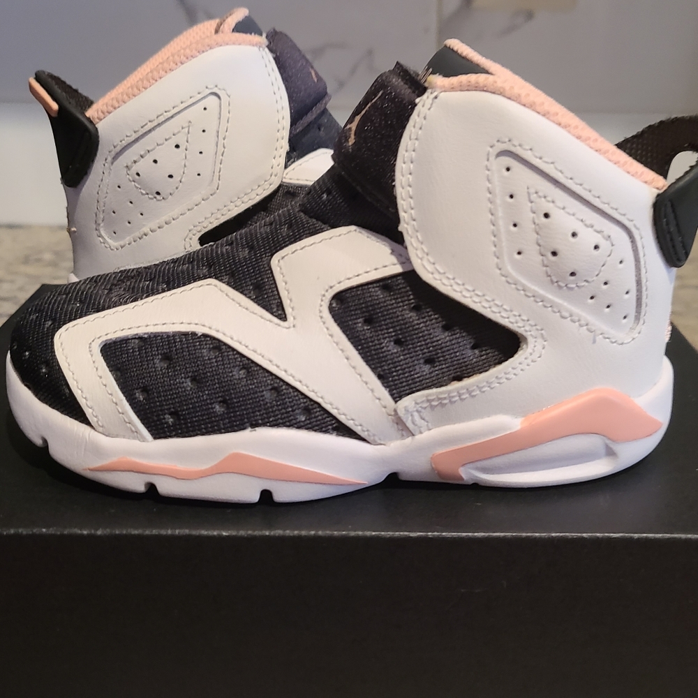 Nike Air Jordan /Toddler Girl 8T